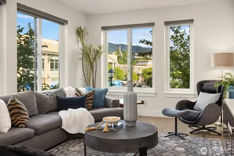 998 NE High Street Issaquah WA 98029