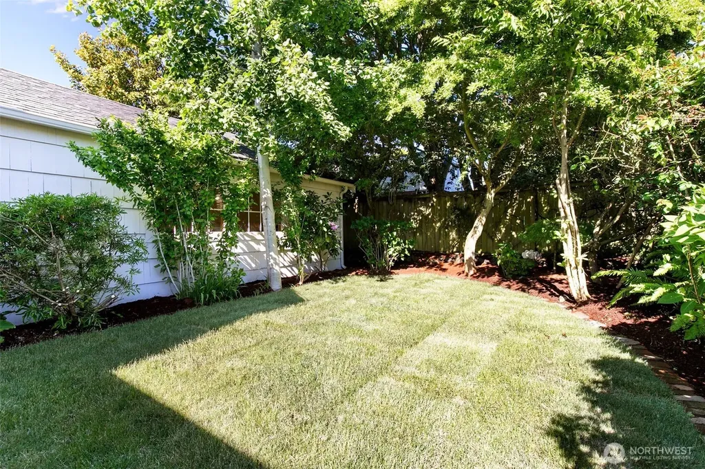 3260 42nd Avenue SW Seattle WA 98116