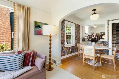 3260 42nd Avenue SW Seattle WA 98116