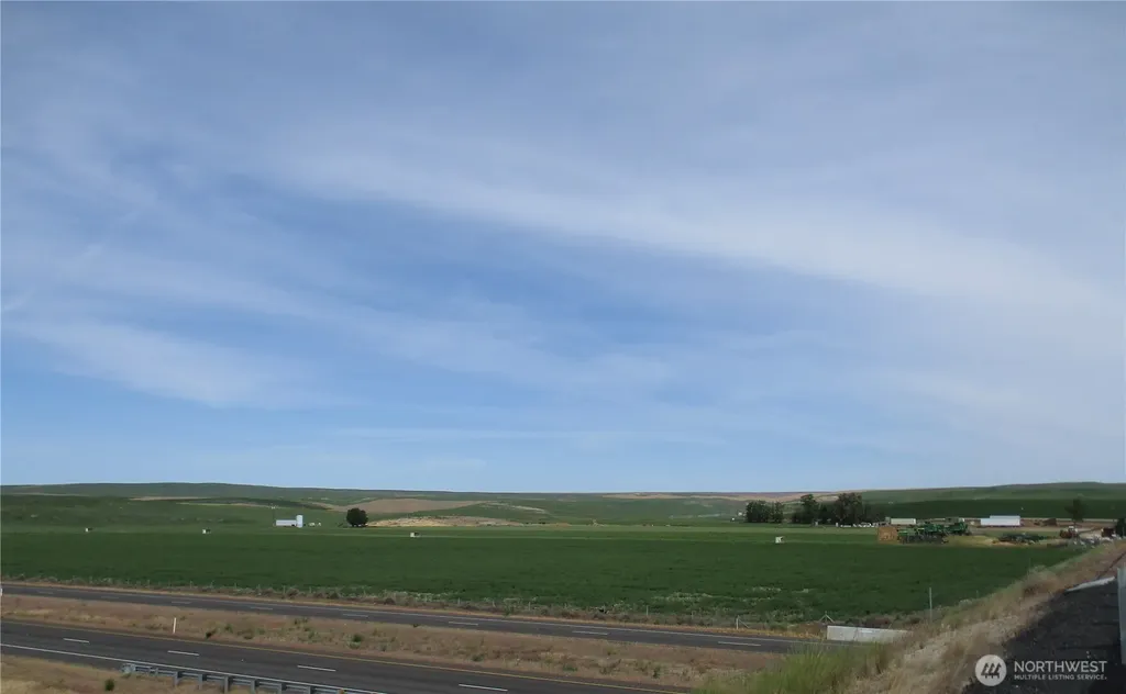 1351 Cummins Road Touchet WA 99360