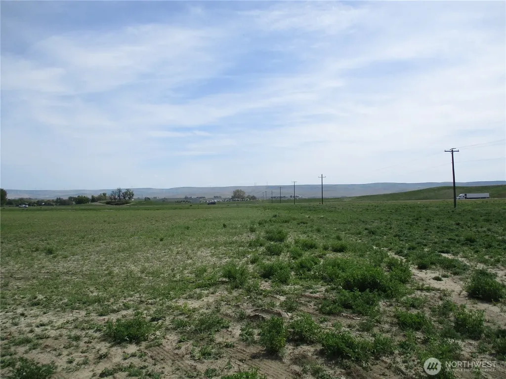 1351 Cummins Road Touchet WA 99360