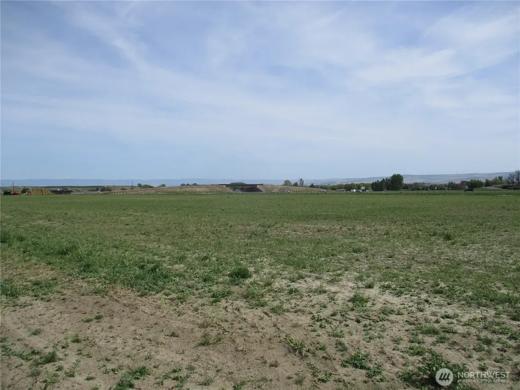 1351 Cummins Road Touchet WA 99360
