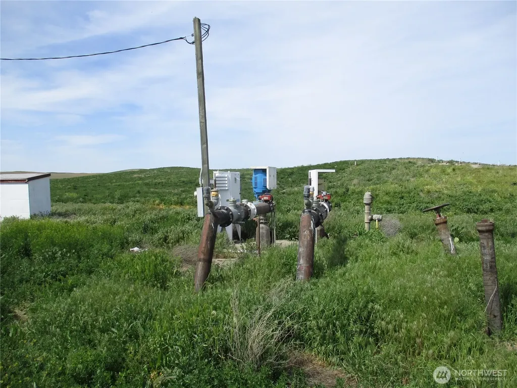 1351 Cummins Road Touchet WA 99360