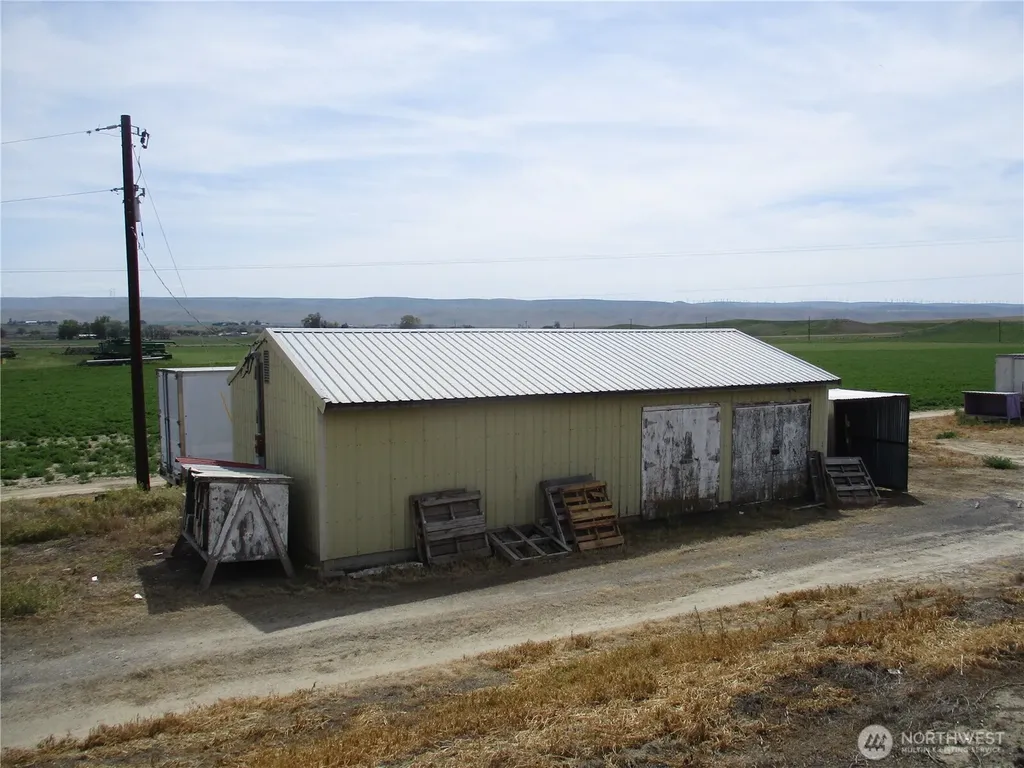 1351 Cummins Road Touchet WA 99360