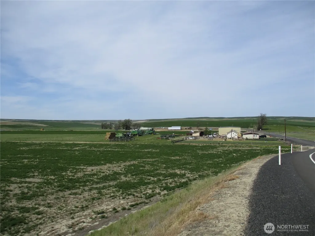 1351 Cummins Road Touchet WA 99360