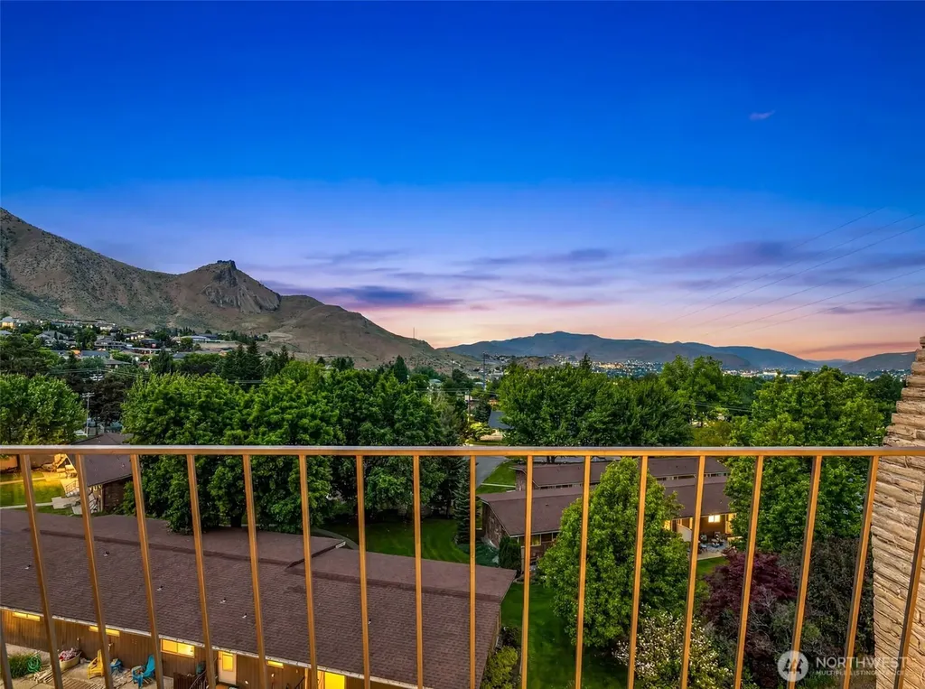 1818 Skyline Drive Wenatchee WA 98801