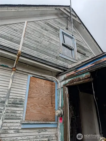 603 6th Street Hoquiam WA 98550