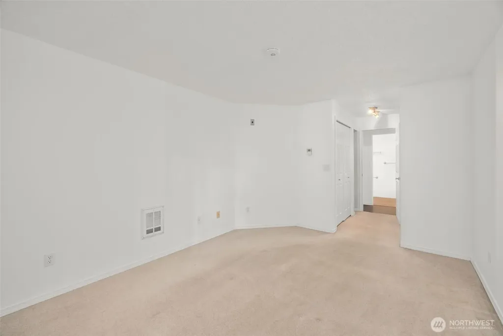 13717 Linden Avenue N Seattle WA 98133