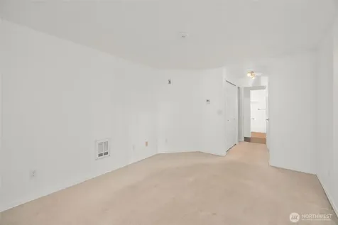 13717 Linden Avenue N Seattle WA 98133