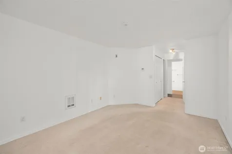 13717 Linden Avenue N Seattle WA 98133