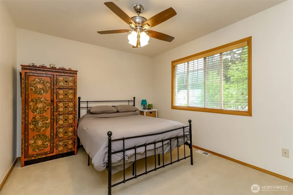 1502 Jensen Avenue Dupont WA 98327