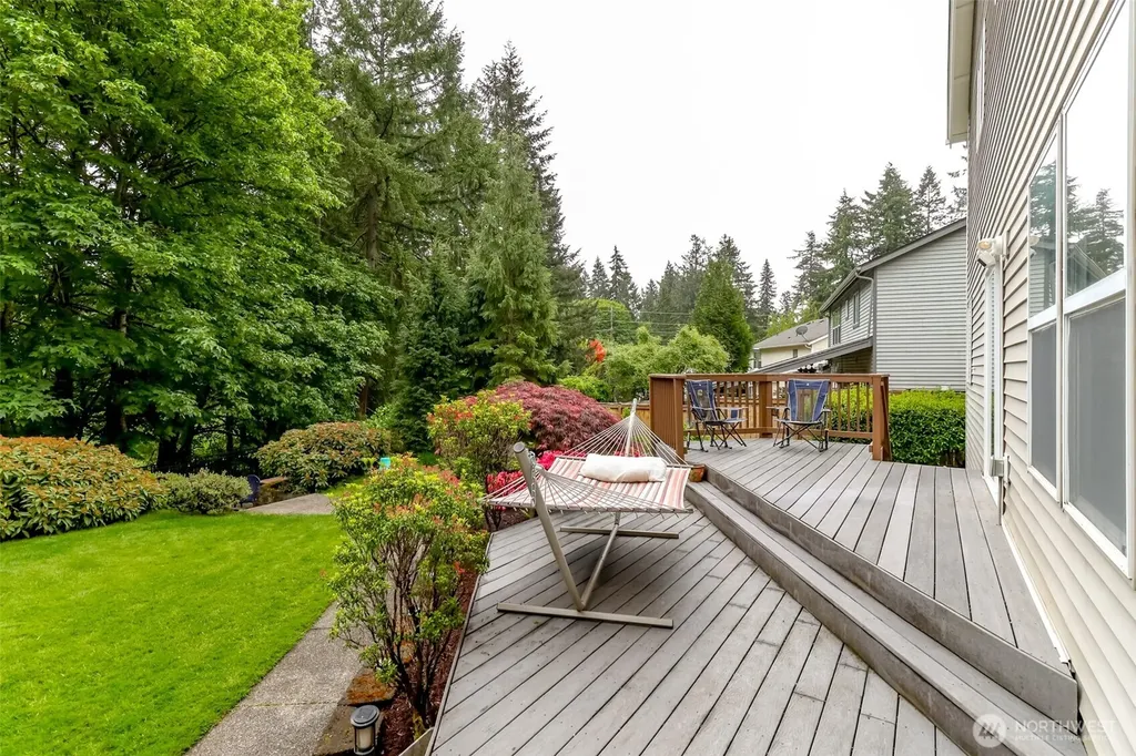 1502 Jensen Avenue Dupont WA 98327