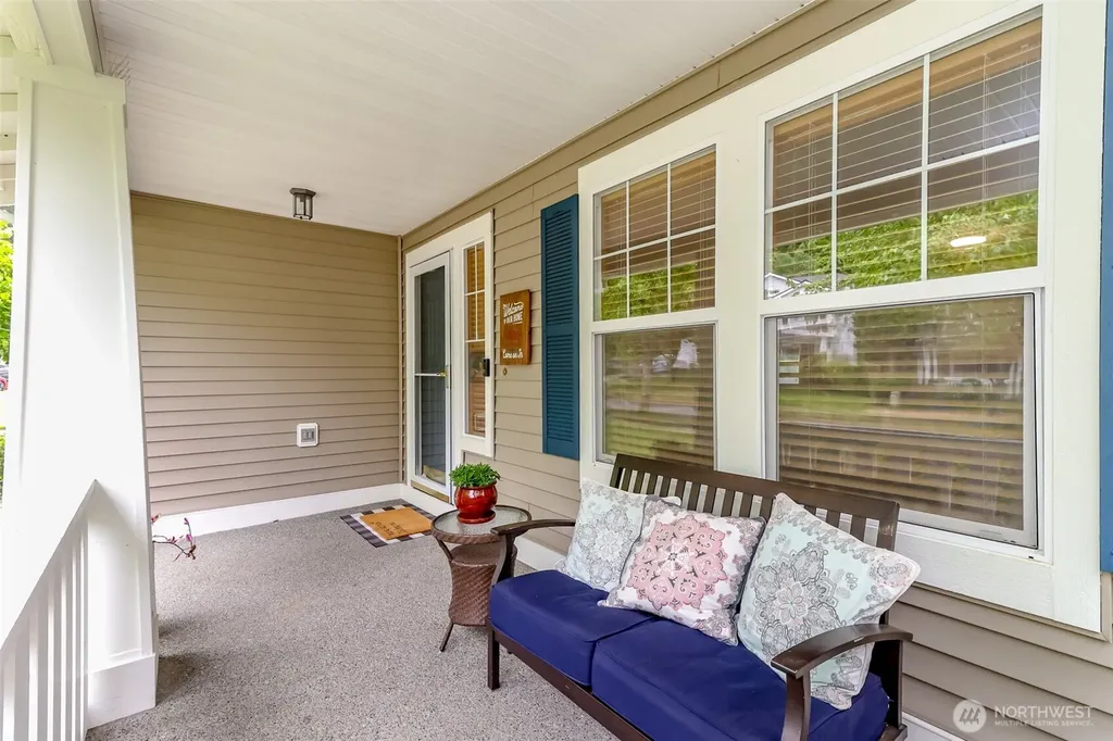 1502 Jensen Avenue Dupont WA 98327