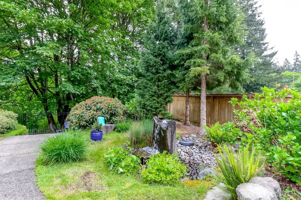 1502 Jensen Avenue Dupont WA 98327