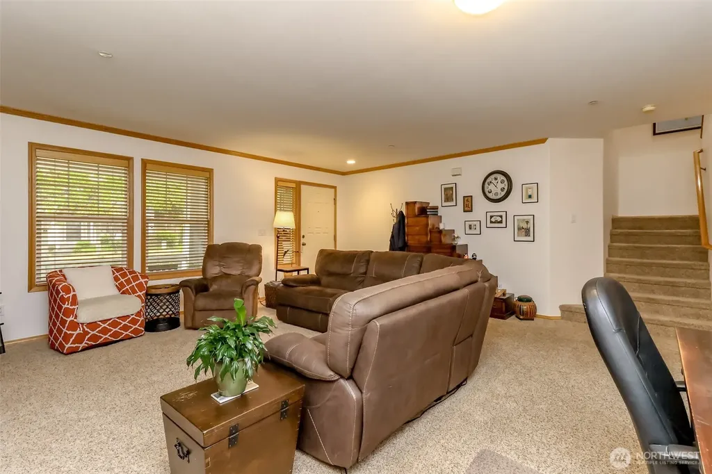1502 Jensen Avenue Dupont WA 98327