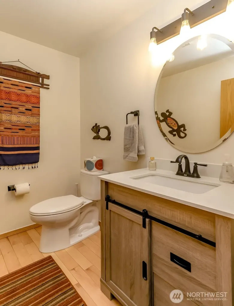 1502 Jensen Avenue Dupont WA 98327