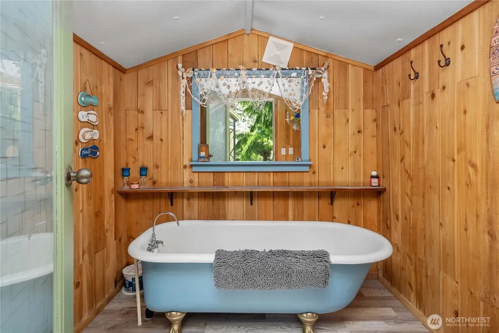 2530 State Route 109 Ocean City WA 98569