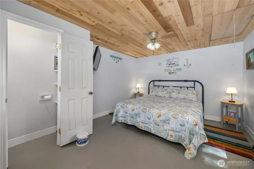 2530 State Route 109 Ocean City WA 98569