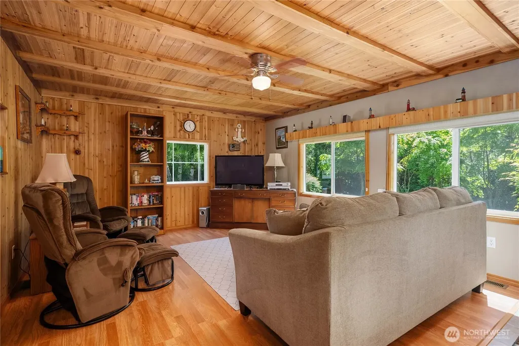 2530 State Route 109 Ocean City WA 98569