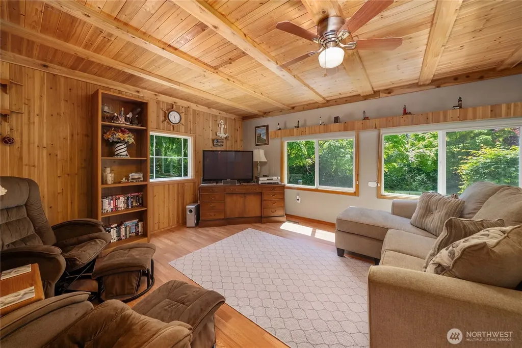2530 State Route 109 Ocean City WA 98569