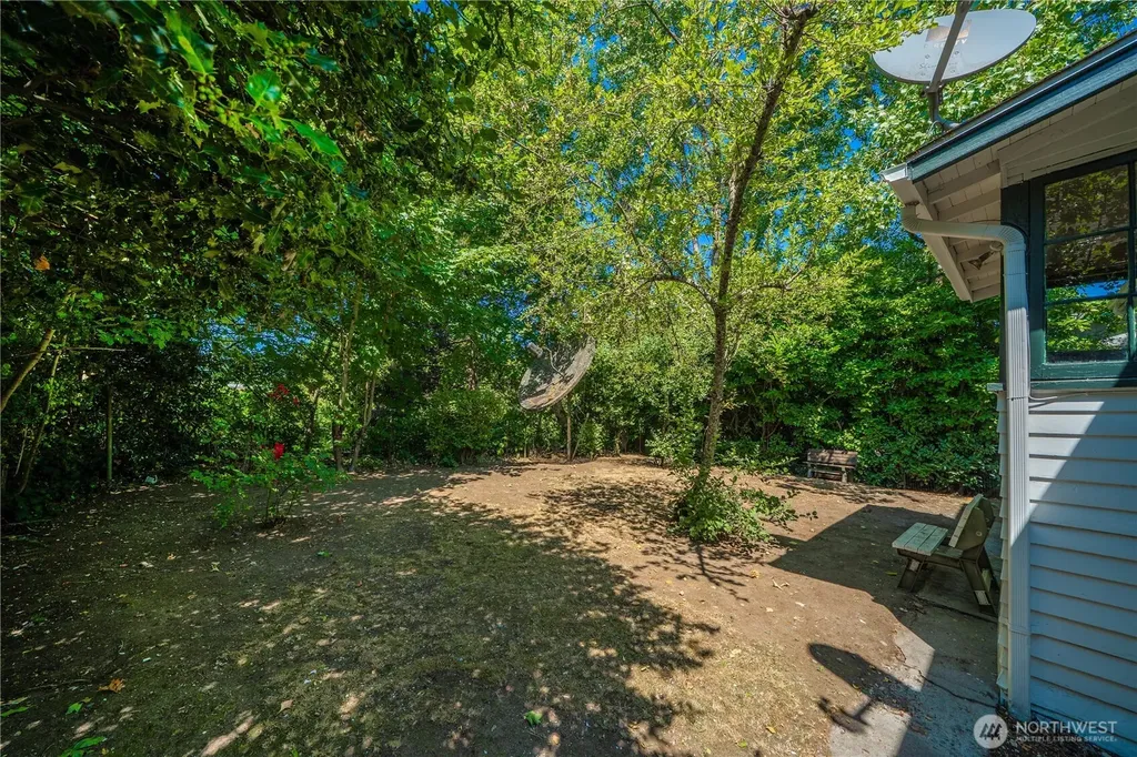 319 29th Avenue Seattle WA 98122