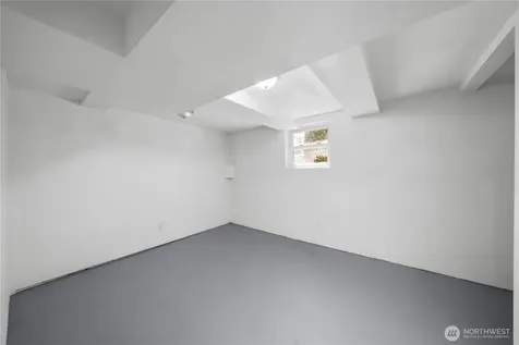 319 29th Avenue Seattle WA 98122