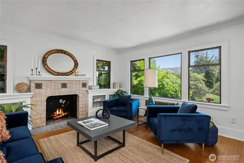 319 29th Avenue Seattle WA 98122