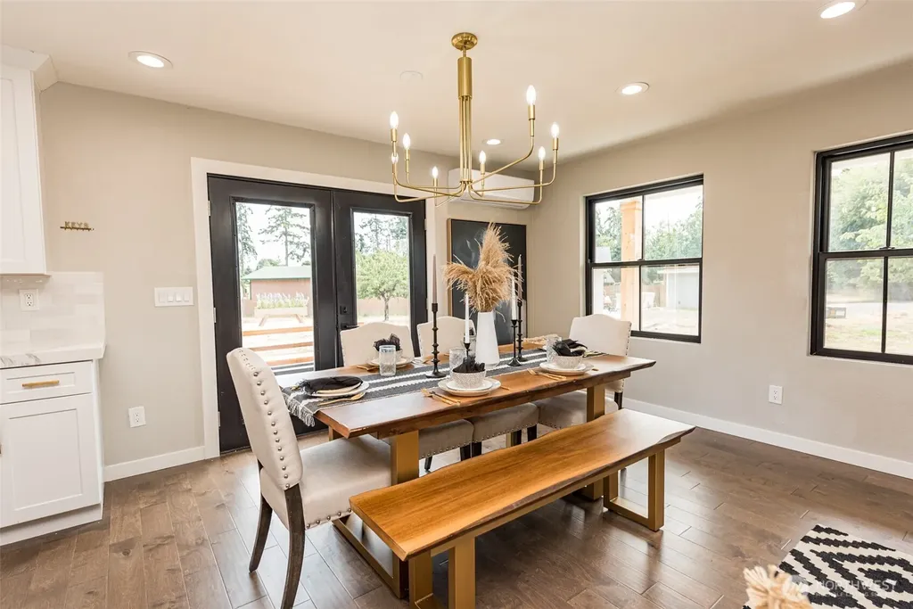 1725 Woodcock Road Sequim WA 98382
