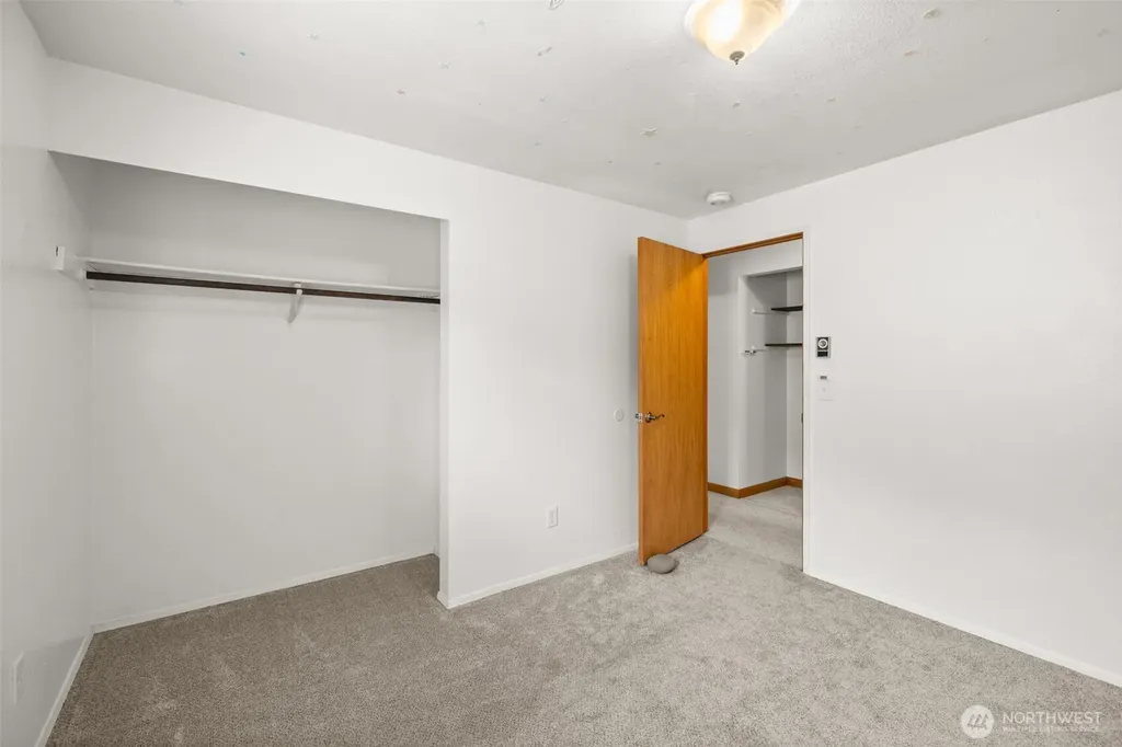 10 Whispering Firs Port Angeles WA 98363