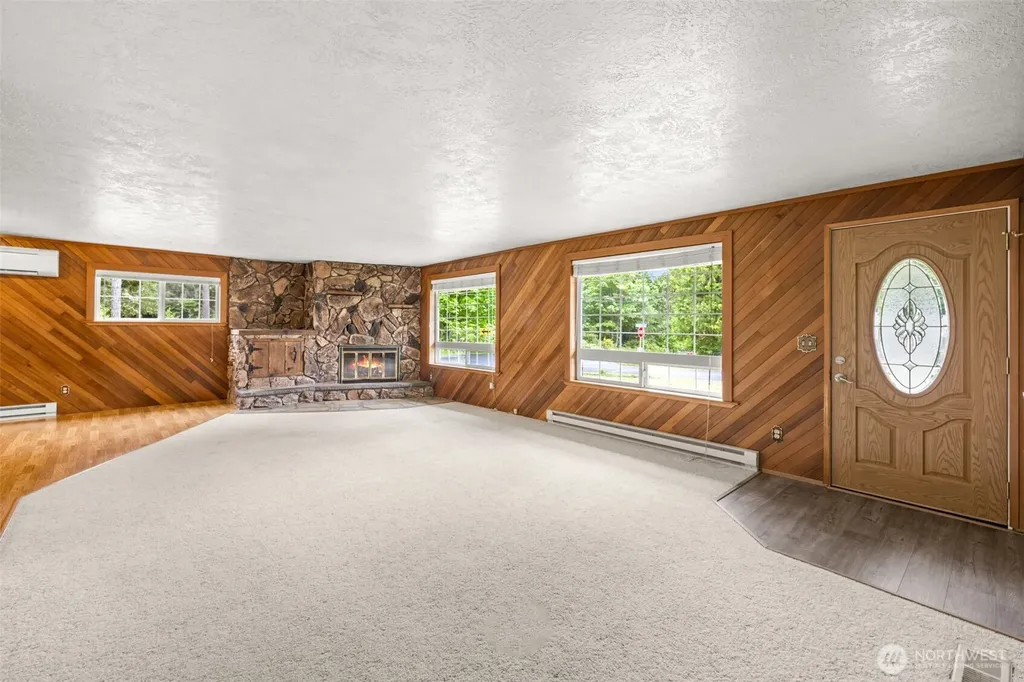 10 Whispering Firs Port Angeles WA 98363