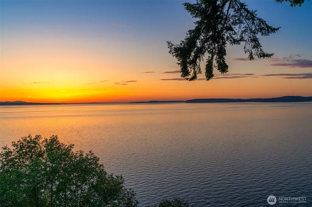 9233 Olympic View Drive Edmonds WA 98020