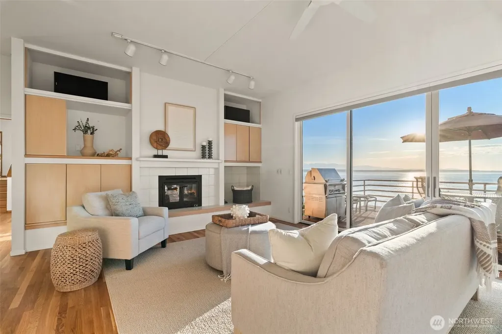 9233 Olympic View Drive Edmonds WA 98020