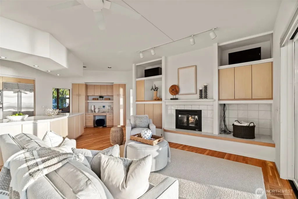 9233 Olympic View Drive Edmonds WA 98020