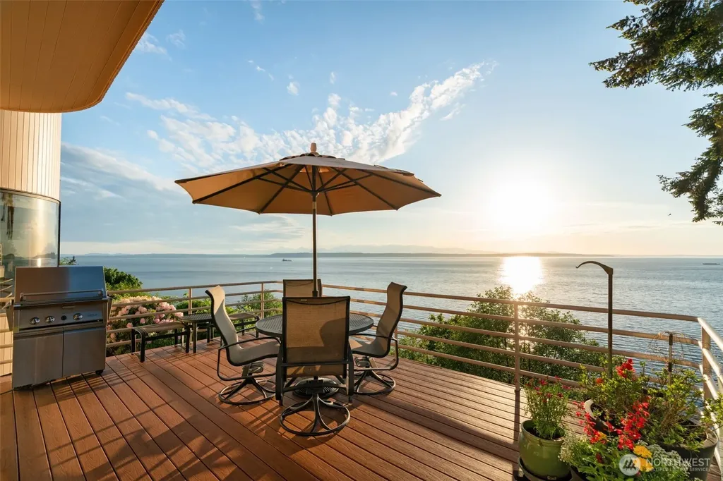 9233 Olympic View Drive Edmonds WA 98020