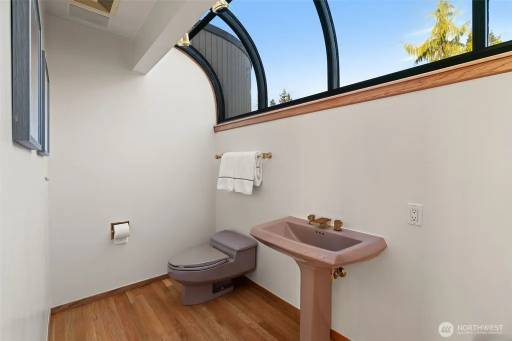 9233 Olympic View Drive Edmonds WA 98020