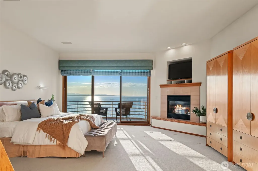 9233 Olympic View Drive Edmonds WA 98020