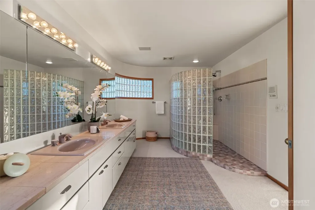 9233 Olympic View Drive Edmonds WA 98020