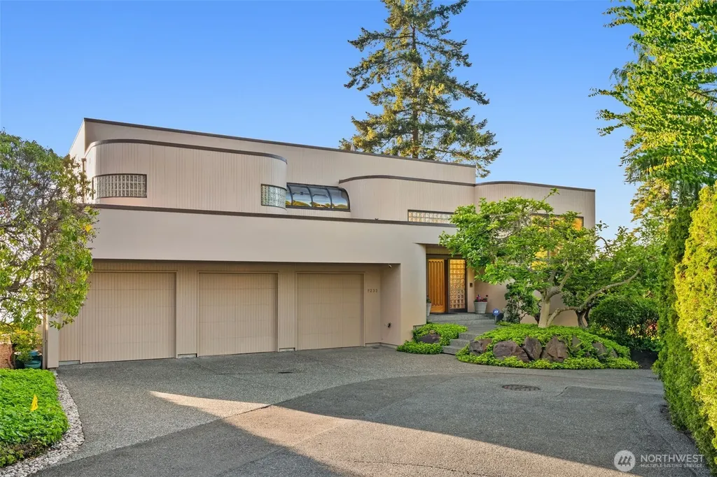 9233 Olympic View Drive Edmonds WA 98020