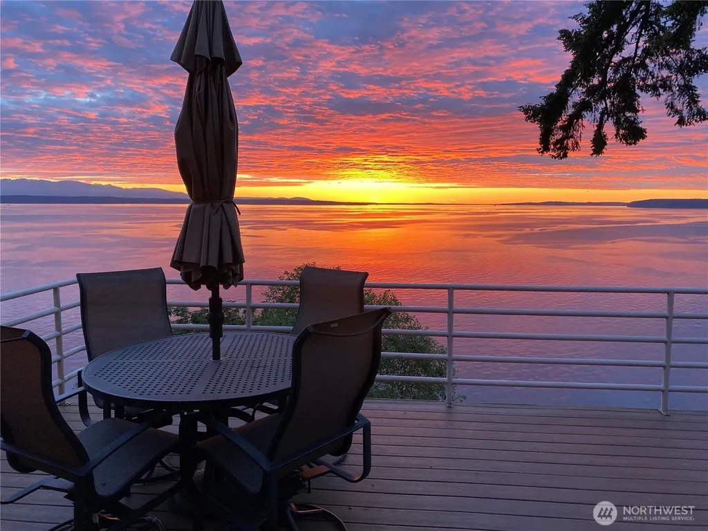 9233 Olympic View Drive Edmonds WA 98020