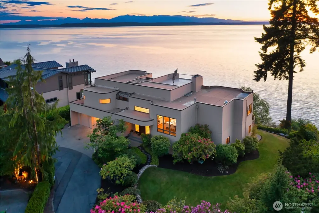 9233 Olympic View Drive Edmonds WA 98020