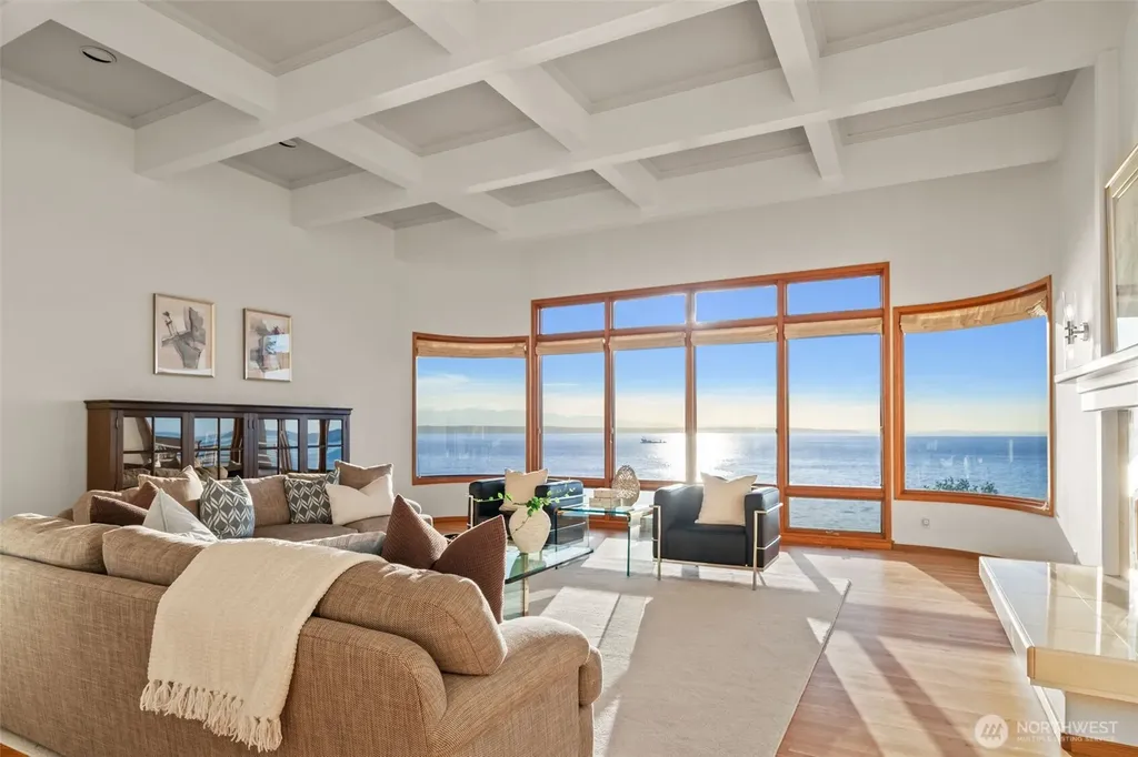 9233 Olympic View Drive Edmonds WA 98020