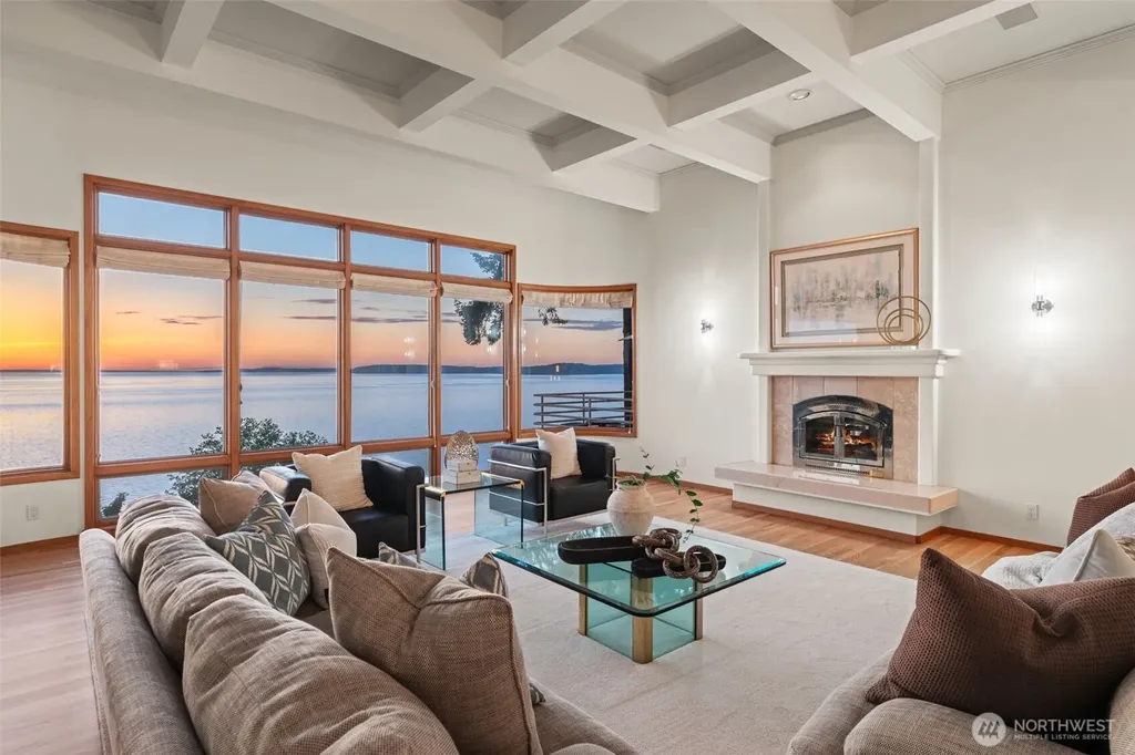 9233 Olympic View Drive Edmonds WA 98020