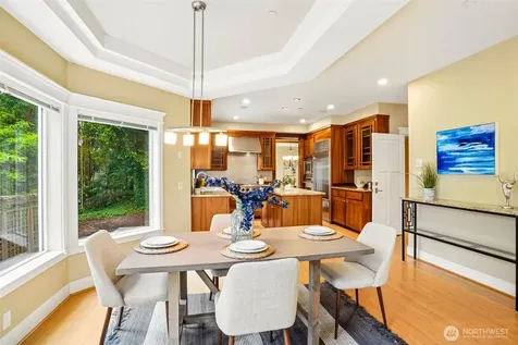 13128 SE Newport Way Bellevue WA 98006