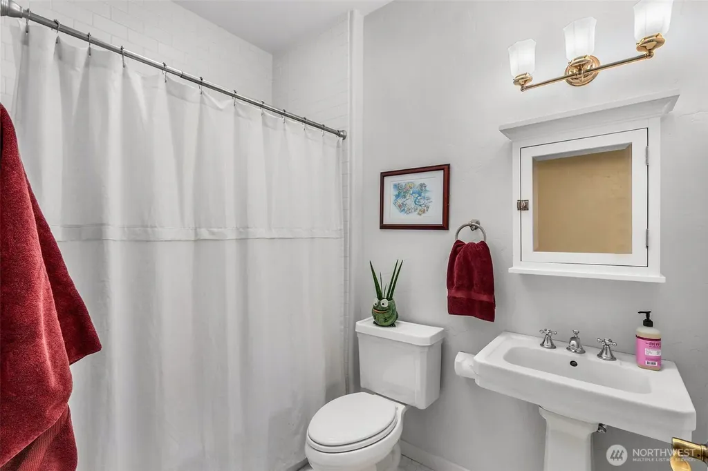 5714 Capitol Forest Drive SW Olympia WA 98512