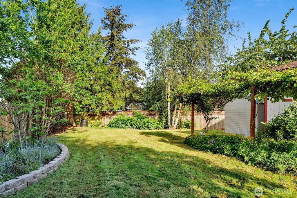 51 Drayton Court Blaine WA 98230