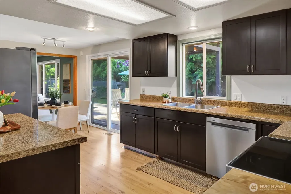 51 Drayton Court Blaine WA 98230