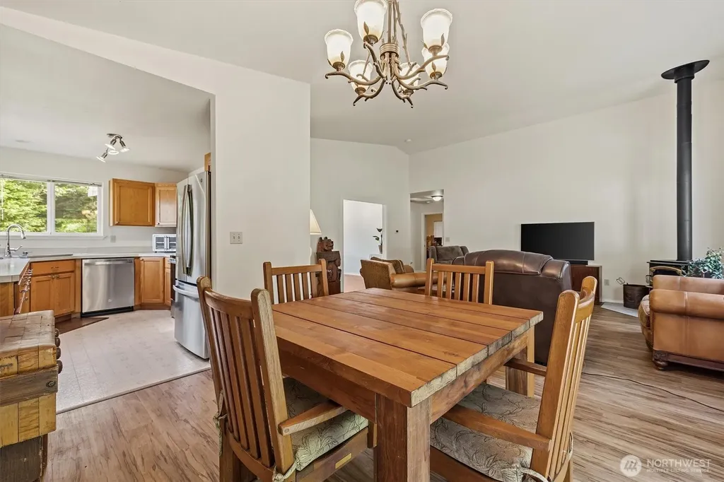 2021 Doe Drive Oak Harbor WA 98277