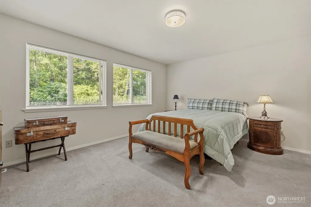 2021 Doe Drive Oak Harbor WA 98277