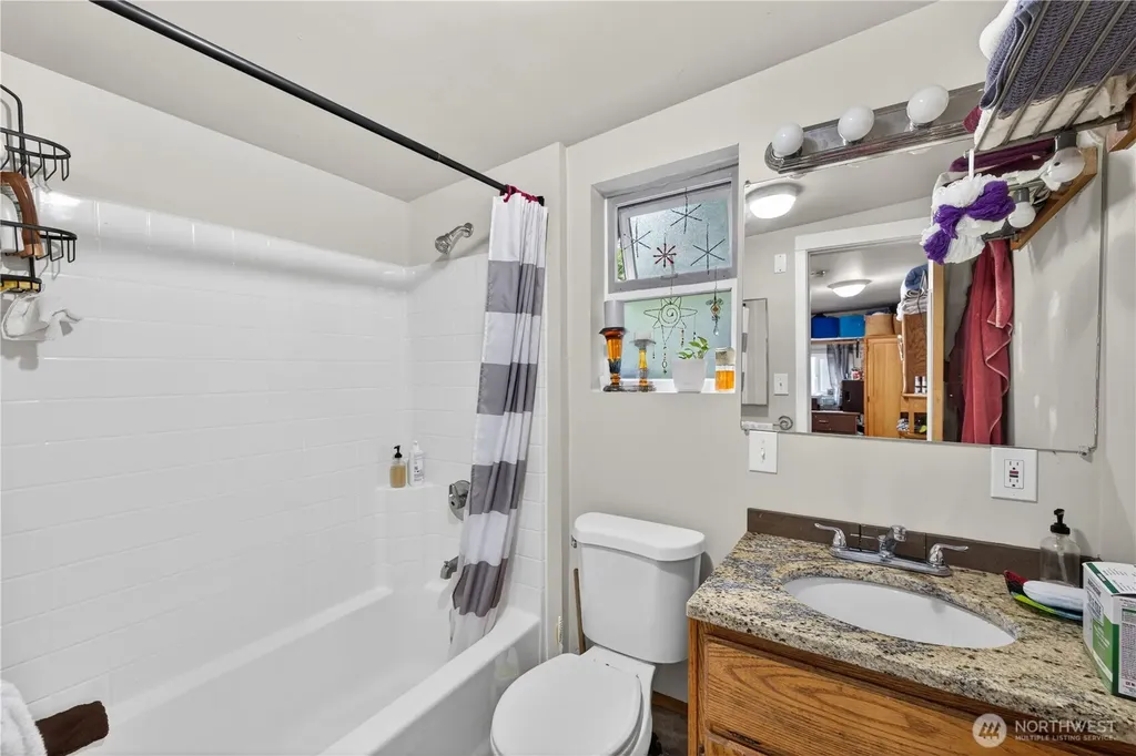 501 35th Street Anacortes WA 98221
