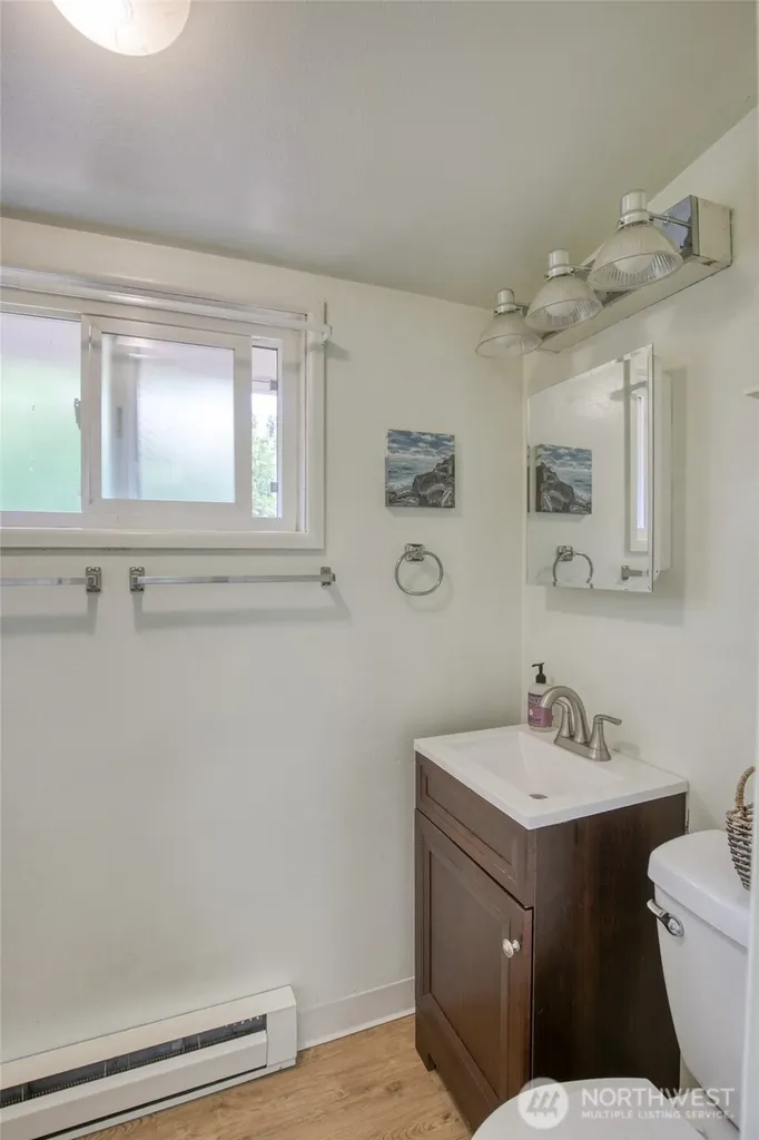 611 N 6th Street Montesano WA 98563